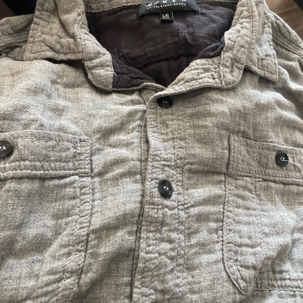 21 Men grey long sleeve shirt large